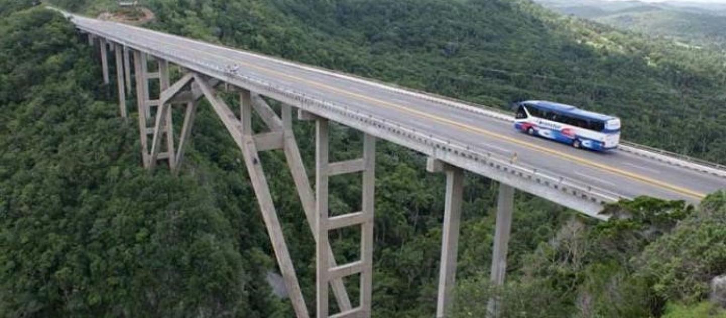 view of lush green surroundings and Bacunayagua Bridge