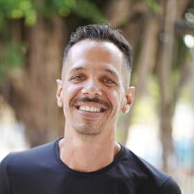 Emilio - Cuba Tour Guide