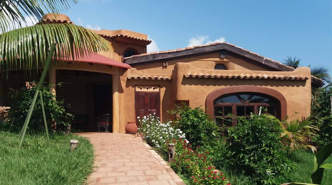 Finca Kenia Front Finca Kenia Front