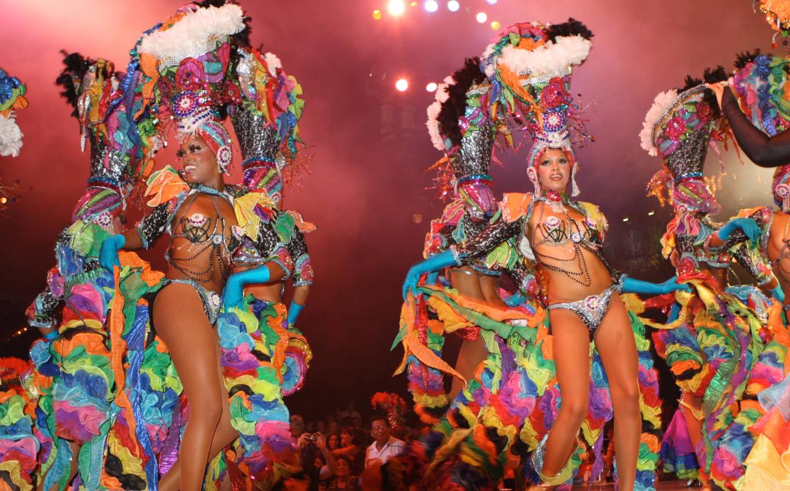 O show Tropicana em Havana, Cuba