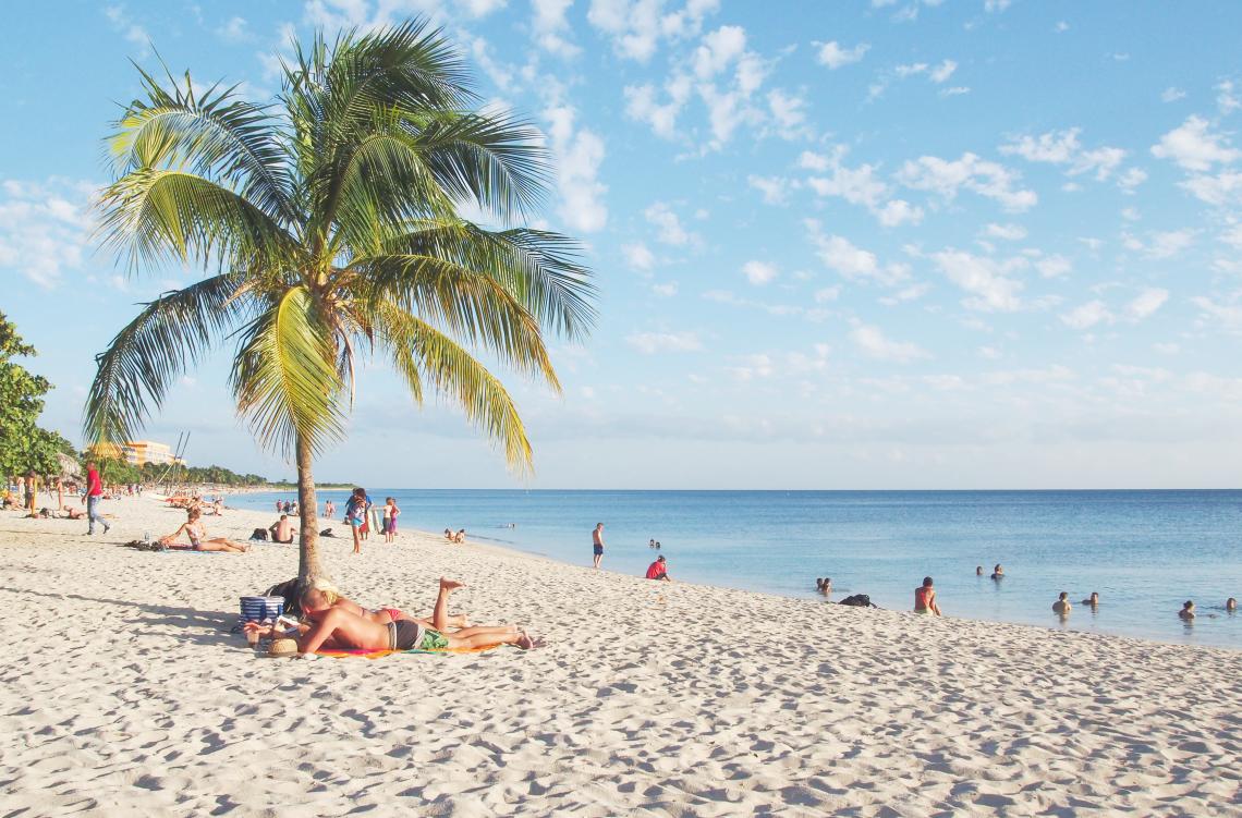 Playa Ancón perto de Trinidad, Cuba