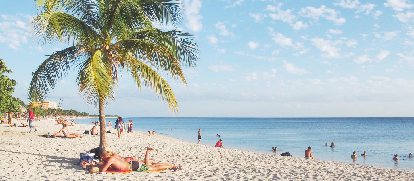 Playa Ancón perto de Trinidad, Cuba