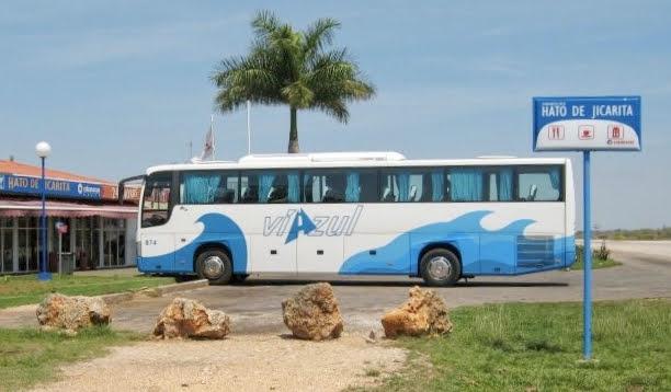 Imagem de um ônibus da Viazul em Cuba